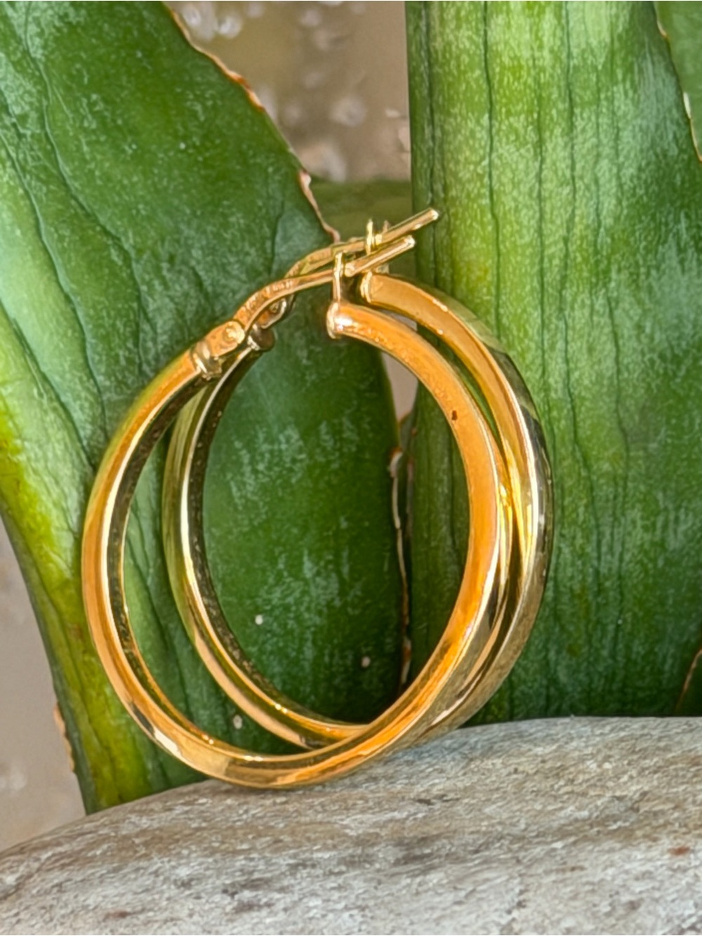 14 karat gold hoop earrings